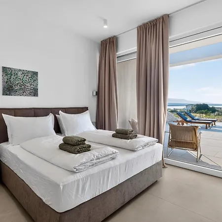 Salis With Heated Pool & Sea View Košljun