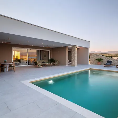 Salis With Heated Pool & Sea View