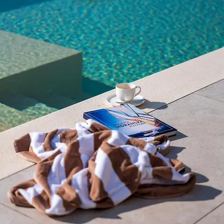 Salis With Heated Pool & Sea View *
