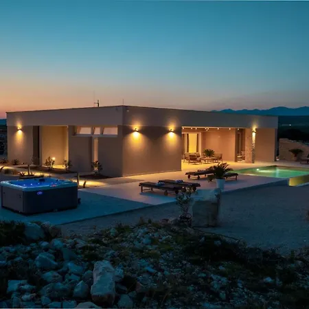 Villa Salis With Heated Pool & Sea View